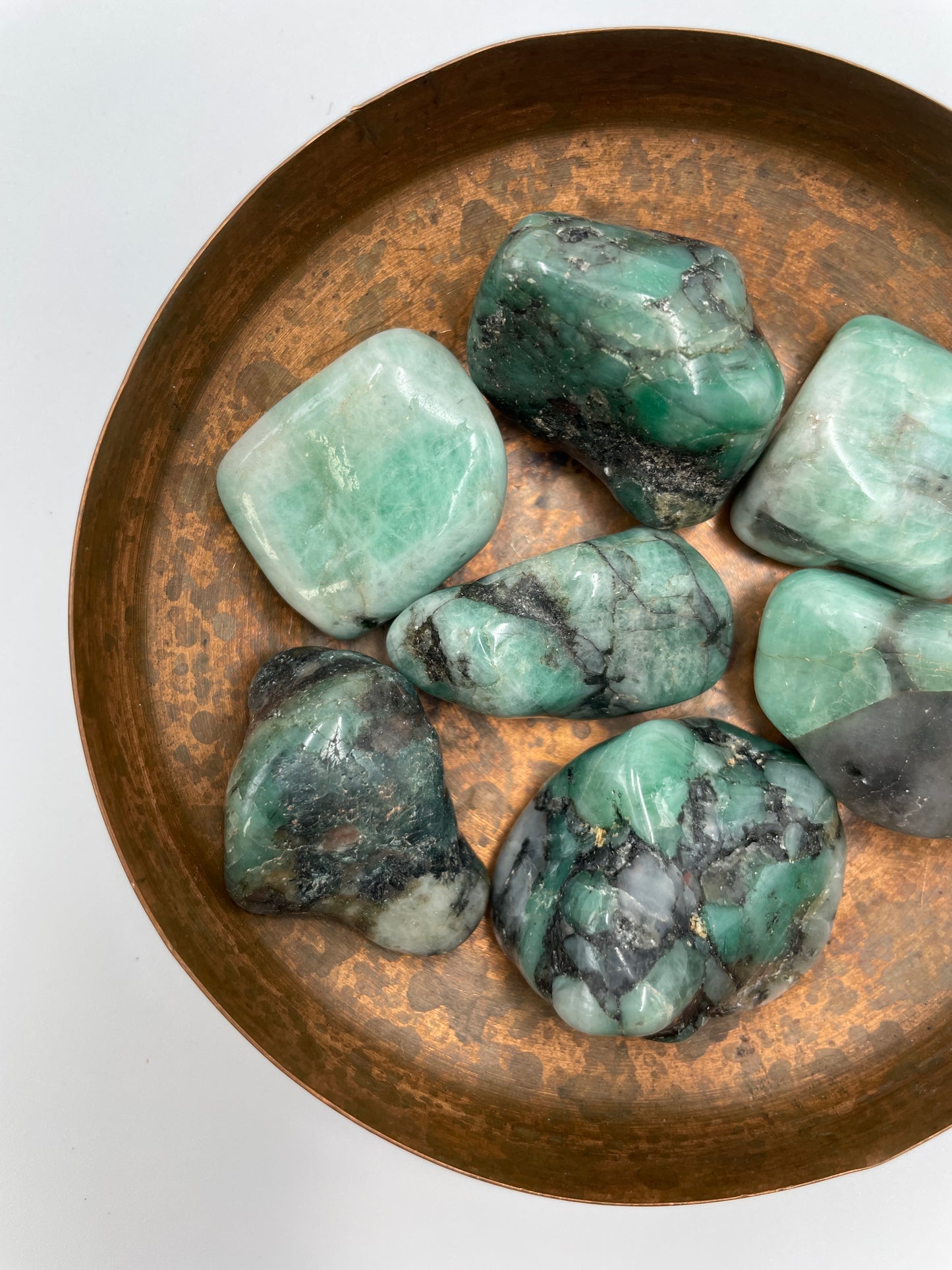 Emerald Tumbled Stone