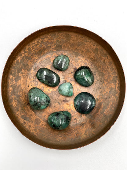 Emerald Tumbled Stone