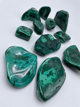 Load image into Gallery viewer, Malachite Polished Bubble - H
