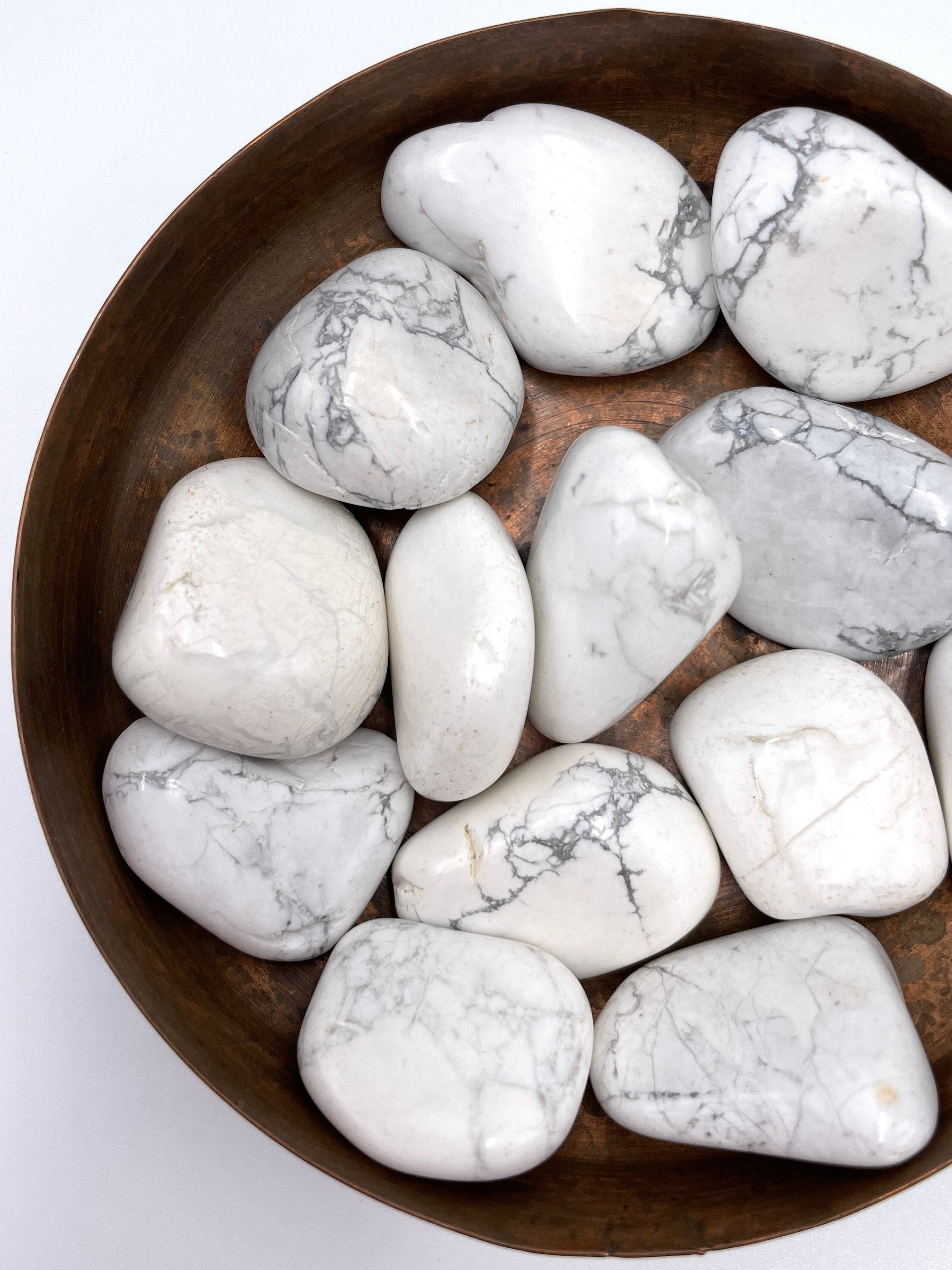Howlite Tumbled Stone – The Crystal Cube