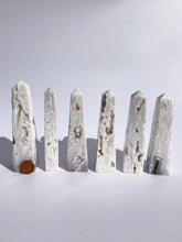 Load image into Gallery viewer, Snow Agate Druzy Obelisk
